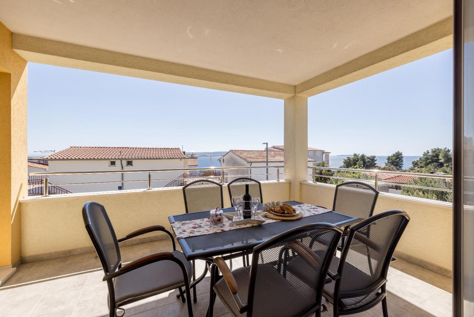 Apart Sa Terasom 250M Od Plaze,Parking,Wi Fi,Rostilj Traù Esterno foto